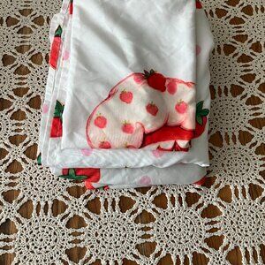 Strawberry Shortcake Full Size Fitted Sheet, Flat Sheet and 1 Pillowcase